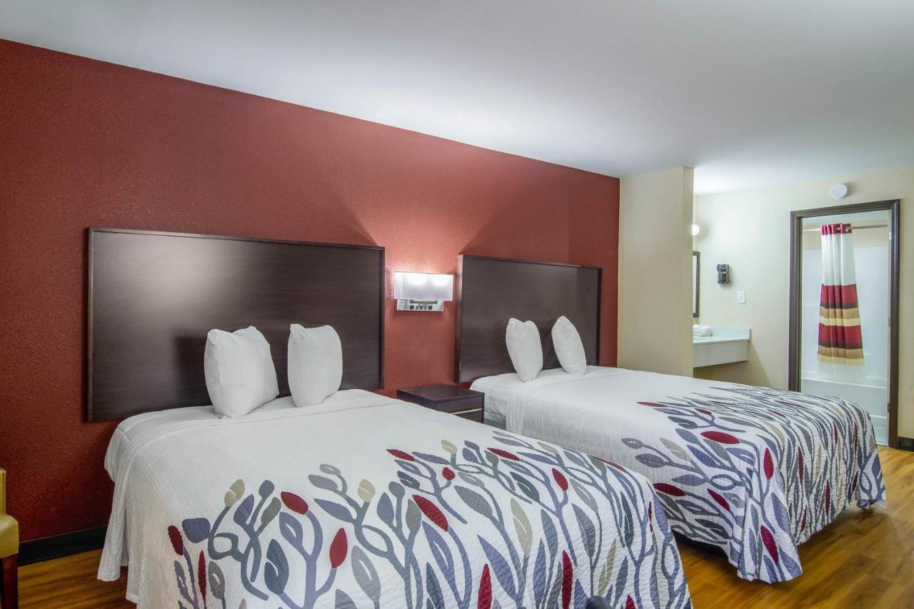 Red Roof Inn Perrysburg Bagian luar foto