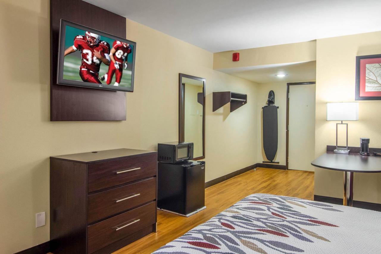 Red Roof Inn Perrysburg Bagian luar foto