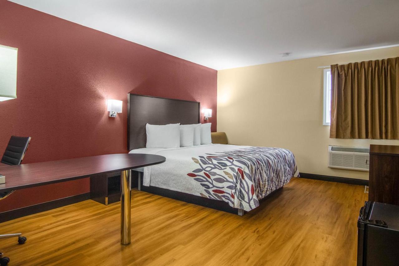 Red Roof Inn Perrysburg Bagian luar foto
